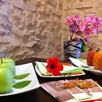 Abraxia Bed & Breakfast