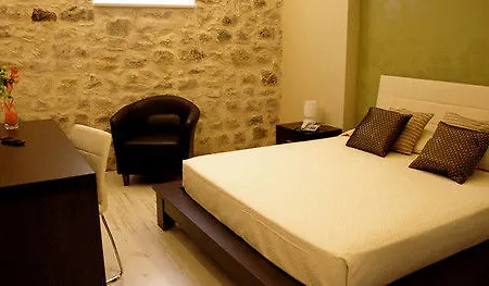 Abraxia Bed & Breakfast 4*