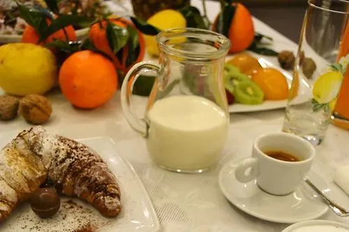 Abraxia Bed and Breakfast 4*